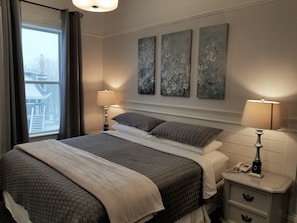 Deluxe-huone | Ylelliset vuodevaatteet, yksilöllisesti sisustettu