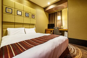 雙人房, 非吸煙房 (Long Stay(12pm in/ 2pm out)) | 高級寢具、羽絨被、獨特設計、書桌