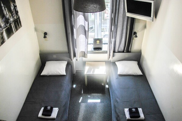 Free cribs/infant beds, rollaway beds, free WiFi, bed sheets