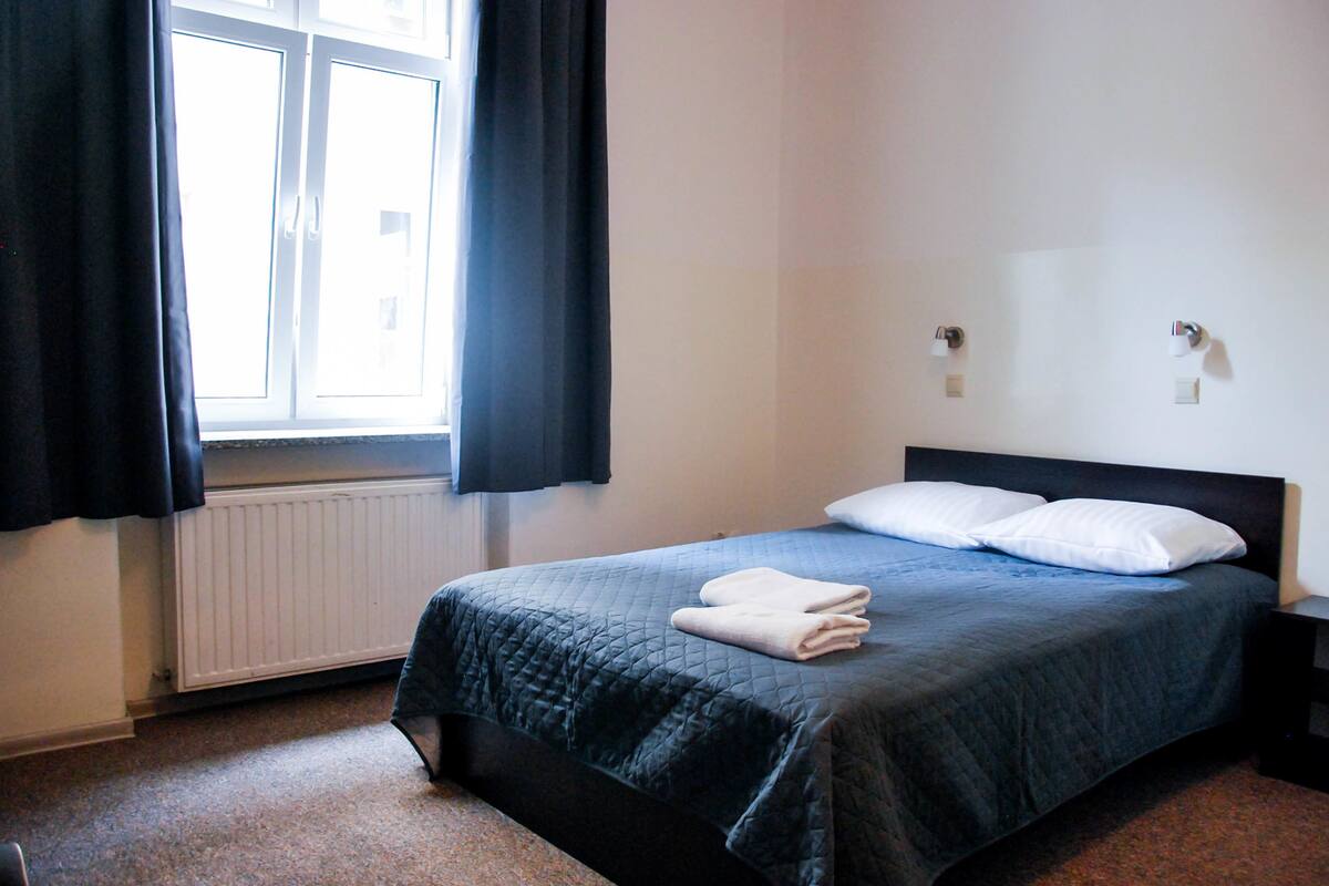 Free cribs/infant beds, rollaway beds, free WiFi, bed sheets