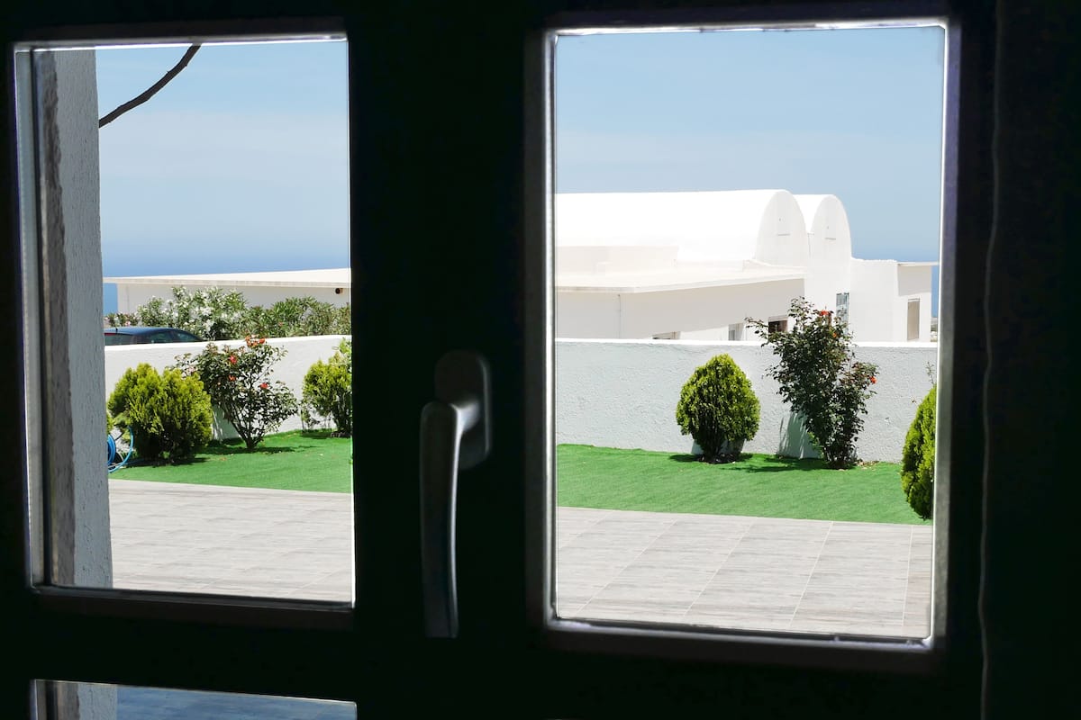 standard double room, garden view | garden view