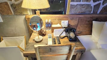 高級客房 | 1 間臥室、高級寢具、迷你吧、客房內保險箱