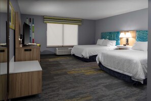Hypo-allergenic bedding, down comforters, desk, blackout drapes - Hampton Inn Gretna (Gretna)