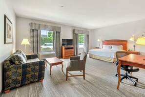 Studiosuite, 1 kingsize-seng, ikke-røyk | Allergitestet sengetøy, skrivebord og skrivebord for bærbar PC