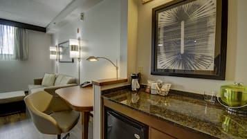 Estudio, 1 cama King size | Minibar