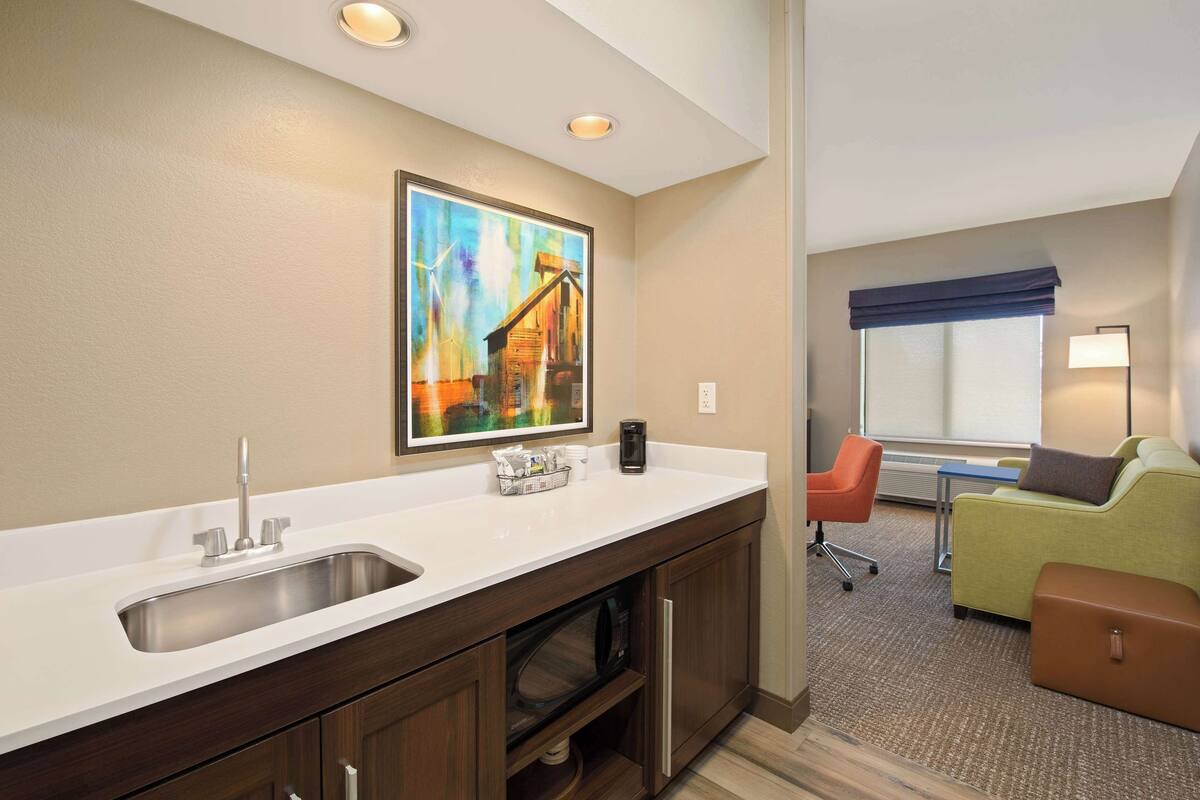 40-inch tv with cable channels