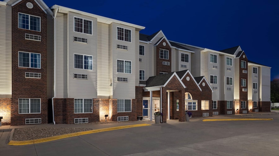 Microtel Inn & Suites by Wyndham Kearney