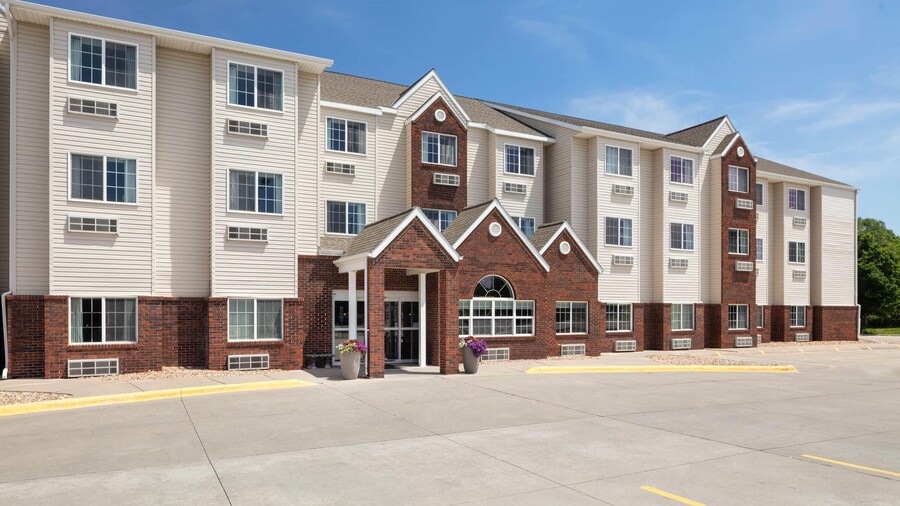 Microtel Inn & Suites by Wyndham Kearney