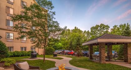 Staybridge Suites Milwaukee Airport South by IHG