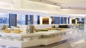 Desayuno buffet incluido todos los días 