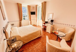 In-room safe, desk, blackout curtains, free WiFi