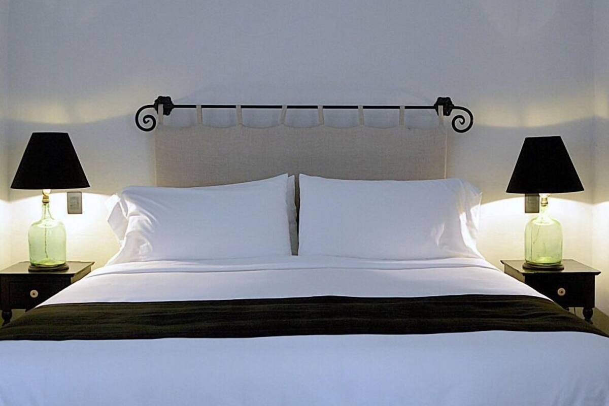 Deluxe Double Room, 1 Katil Raja (King) | Peti besi dalam bilik, cadar katil 