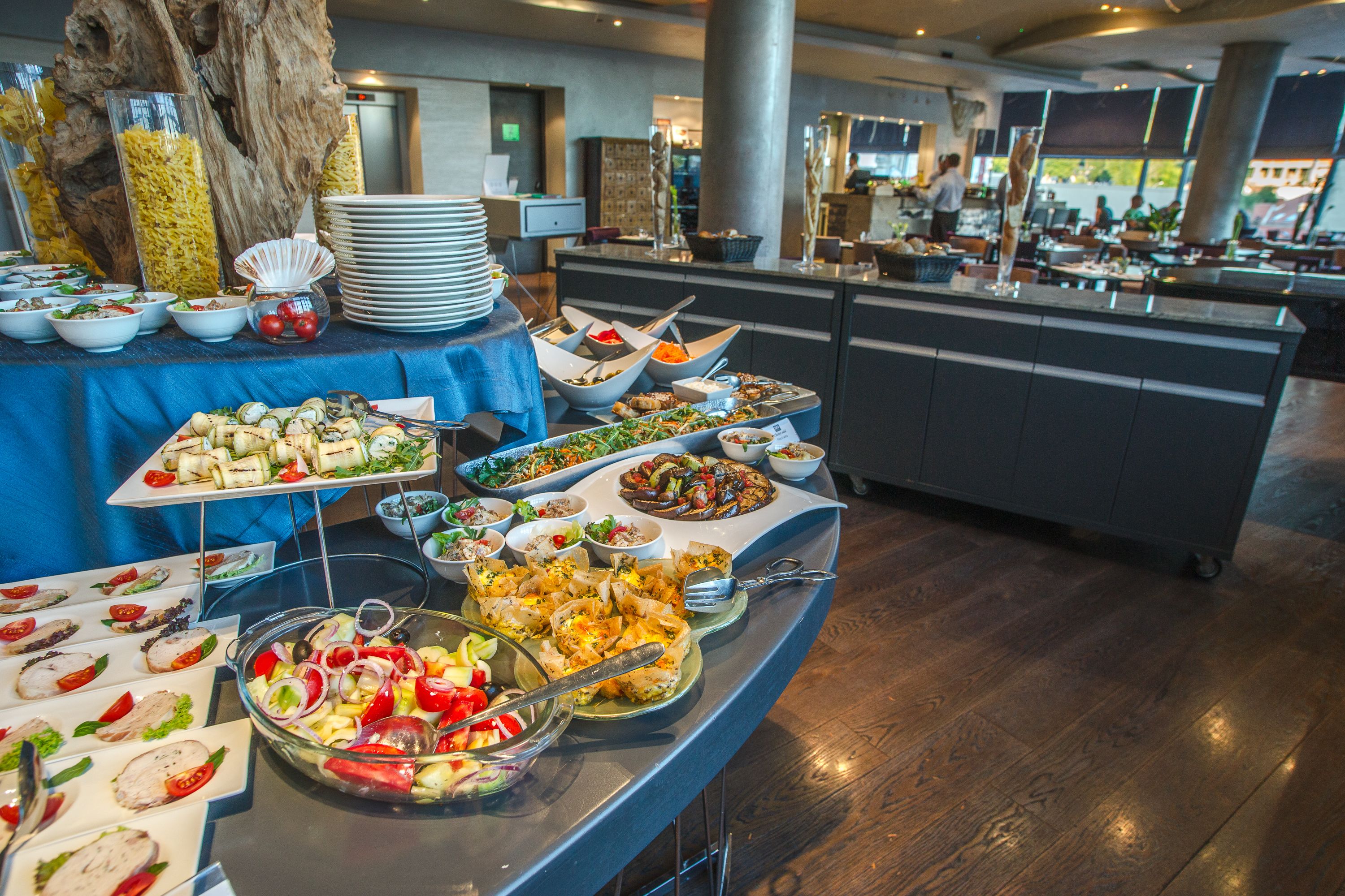 Päivittäinen buffetaamiainen (10 EUR per henkilö)