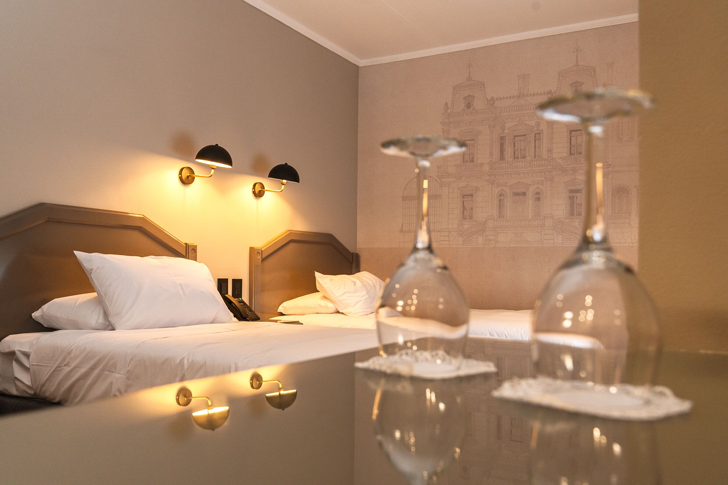 standard twin room | minibar, in-room safe, rollaway beds, free wifi