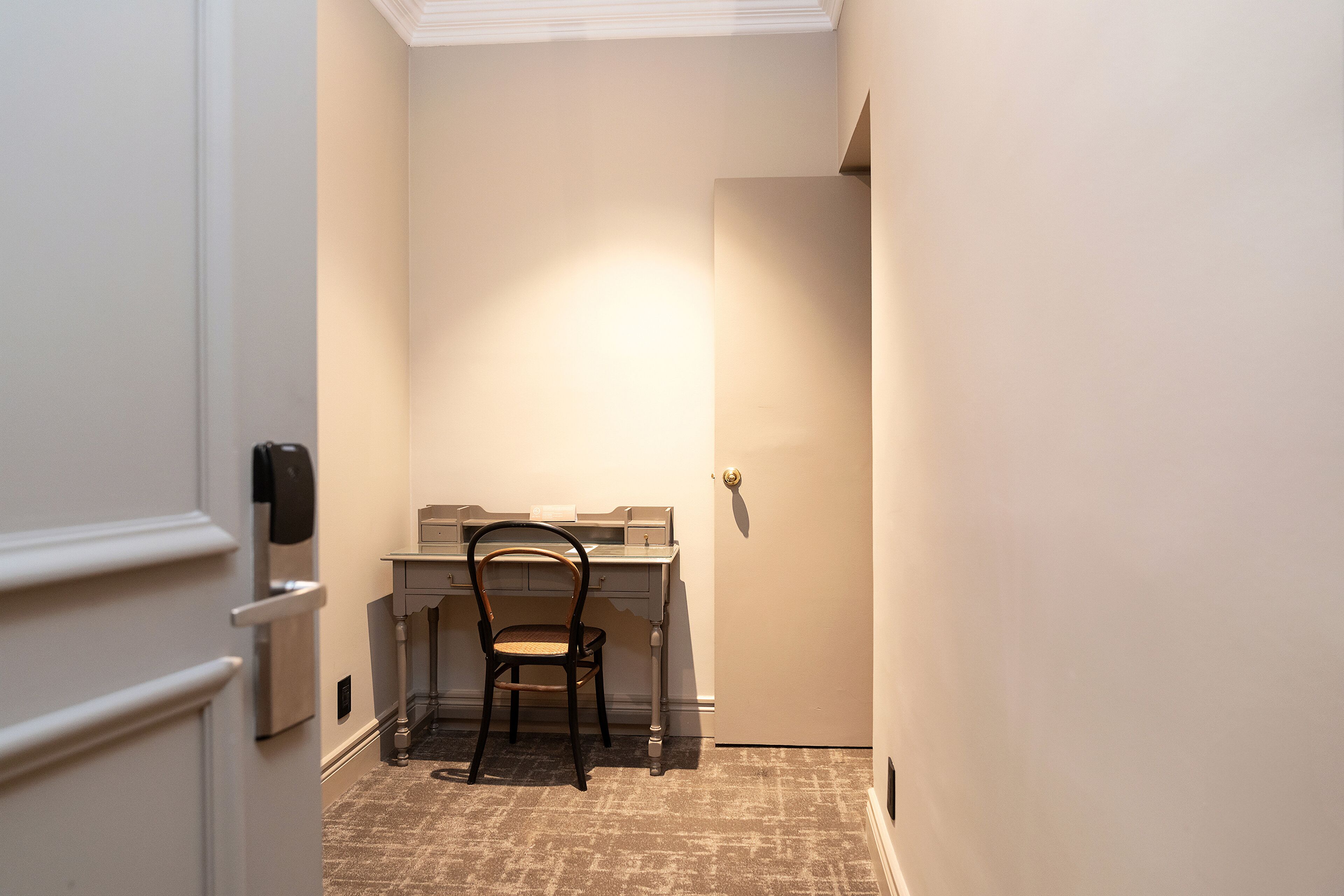standard suite | minibar, in-room safe, rollaway beds, free wifi