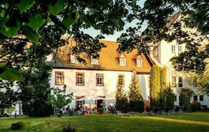 Exterior - Hotel Augustiner Kloster (Hillesheim)