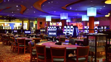 3 bars/lounges, tapas bar