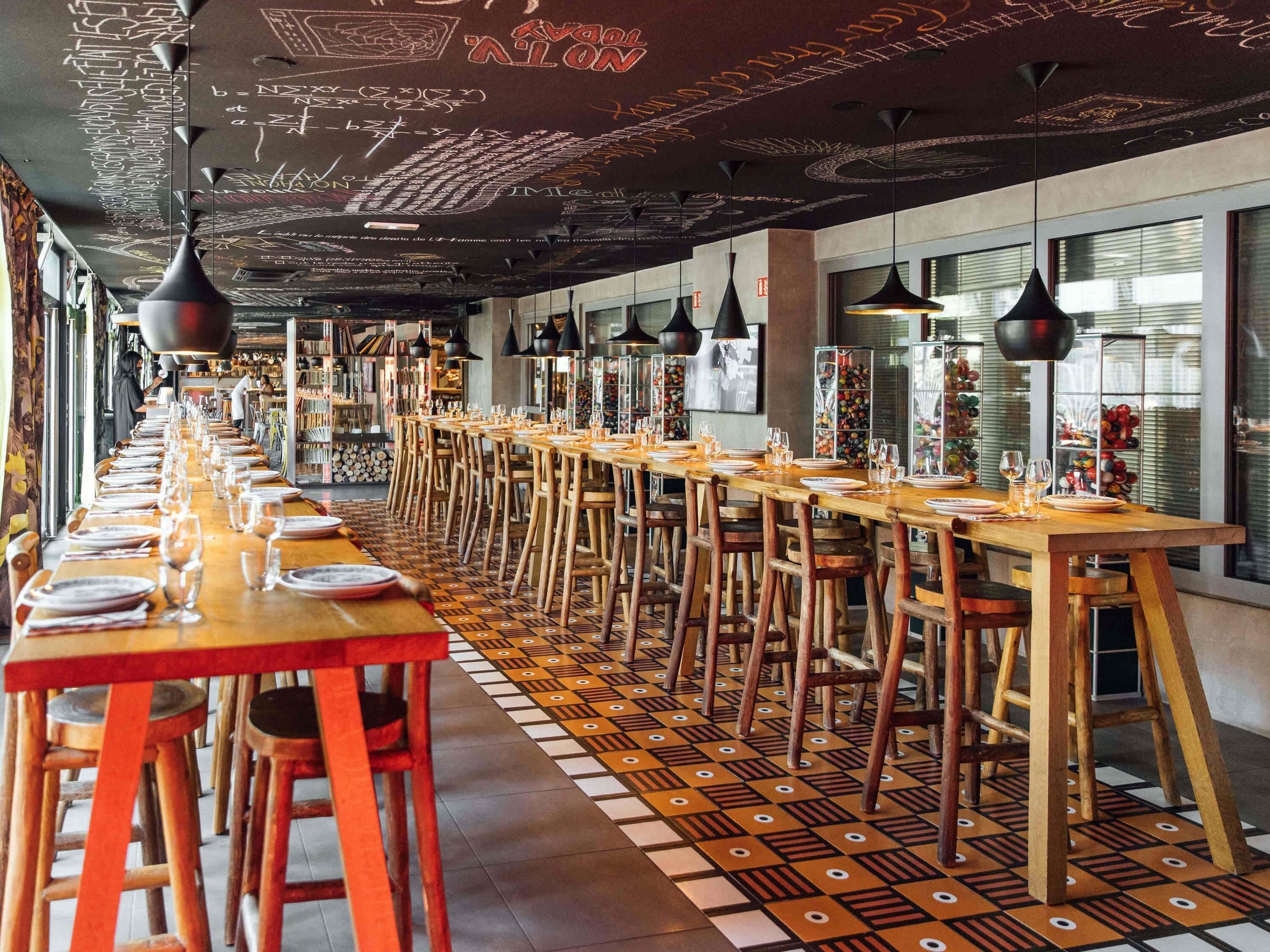 Se sirven desayunos, comidas y cenas 