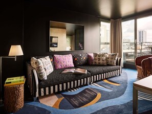 Kamer, 1 tweepersoonsbed, terras (XL Mama) | Luxe beddengoed, een kluis op de kamer, individueel gedecoreerd