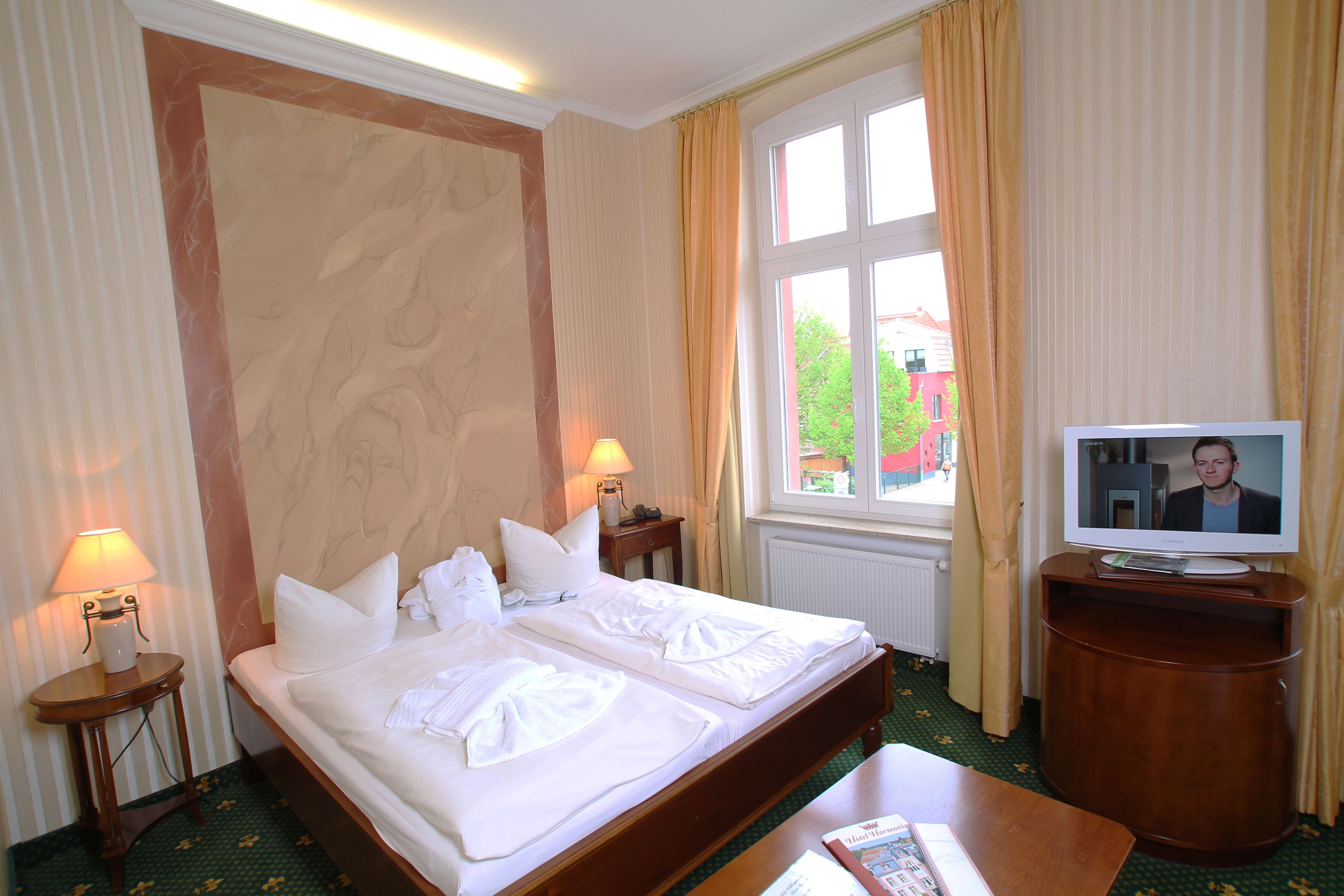 comfort double room single use | hypo-allergenic bedding, minibar, in-room safe, individually decorated