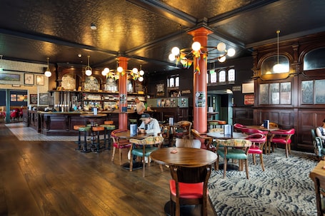 Bar (on property). The Railway Hotel Worthing