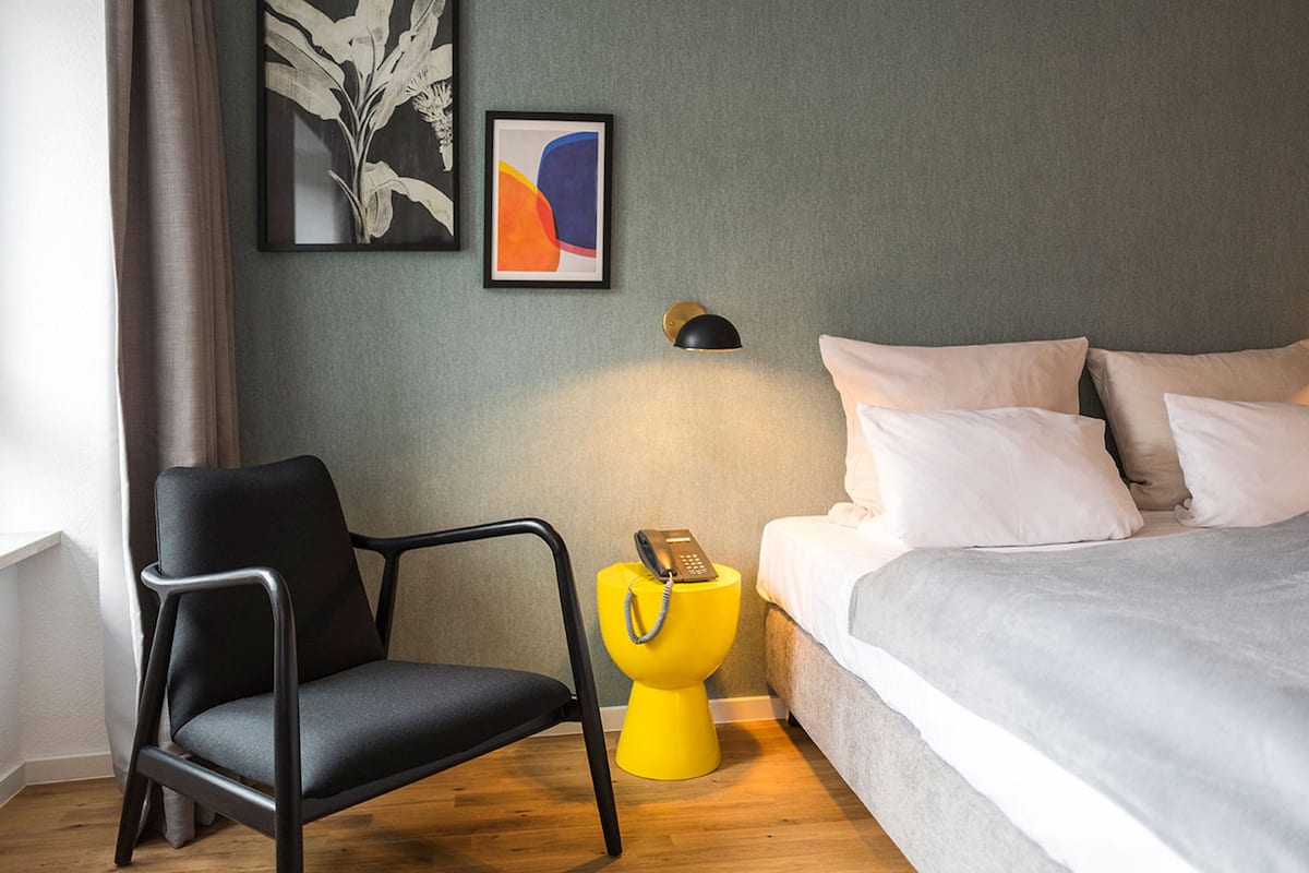 Room amenity