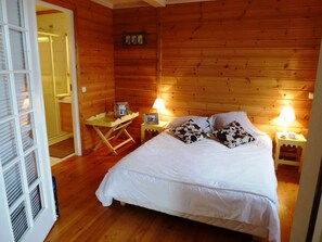 Iron/ironing board, cribs/infant beds - Flaine Reservation (Araches-la-Frasse)