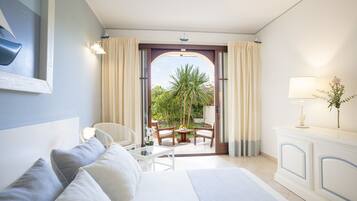 Comfort-Doppel- oder -Zweibettzimmer | Minibar, Zimmersafe, Schreibtisch, Verdunkelungsvorhänge