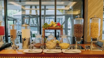 Daily buffet breakfast for a fee