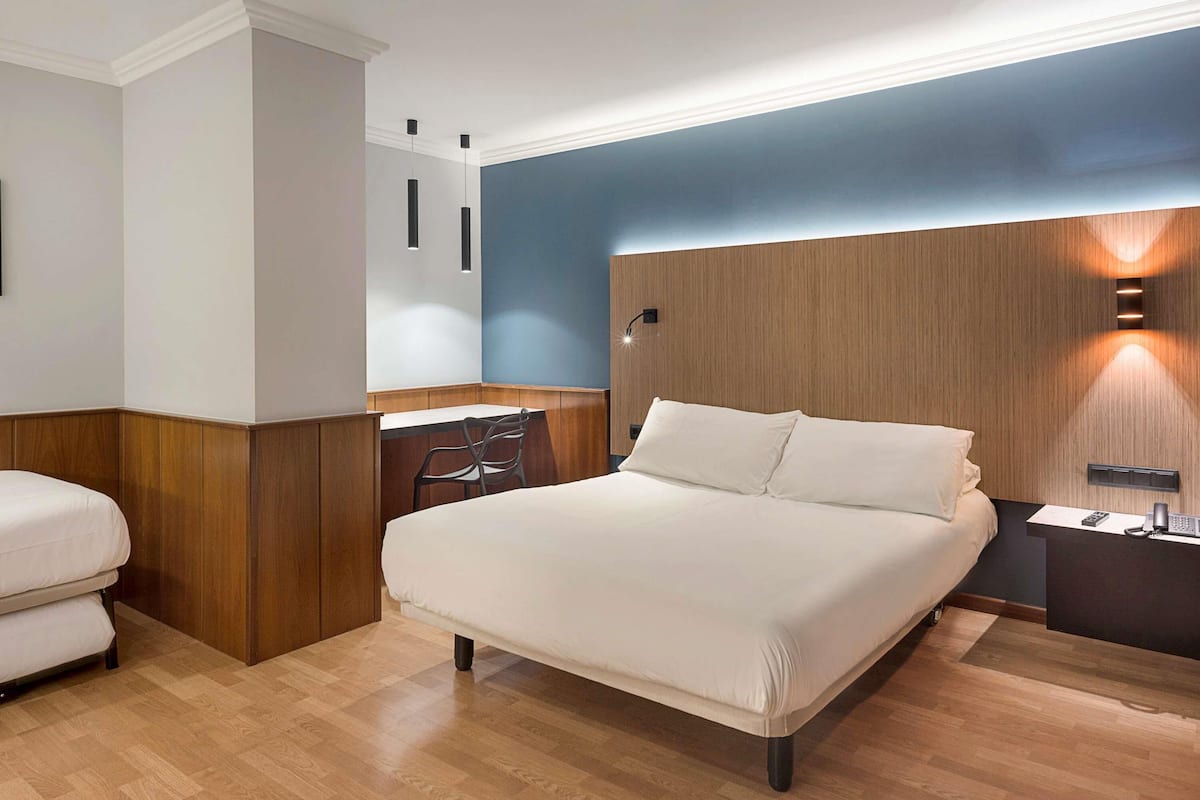 Standard Room, 1 Double Bed with Sofa bed | Desk, laptop workspace, blackout drapes, iron/ironing board (on request)