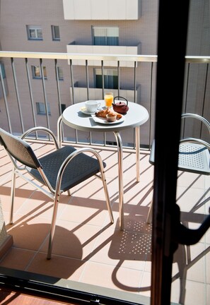 Balcony - ibis Styles Figueres Ronda (Figueres)