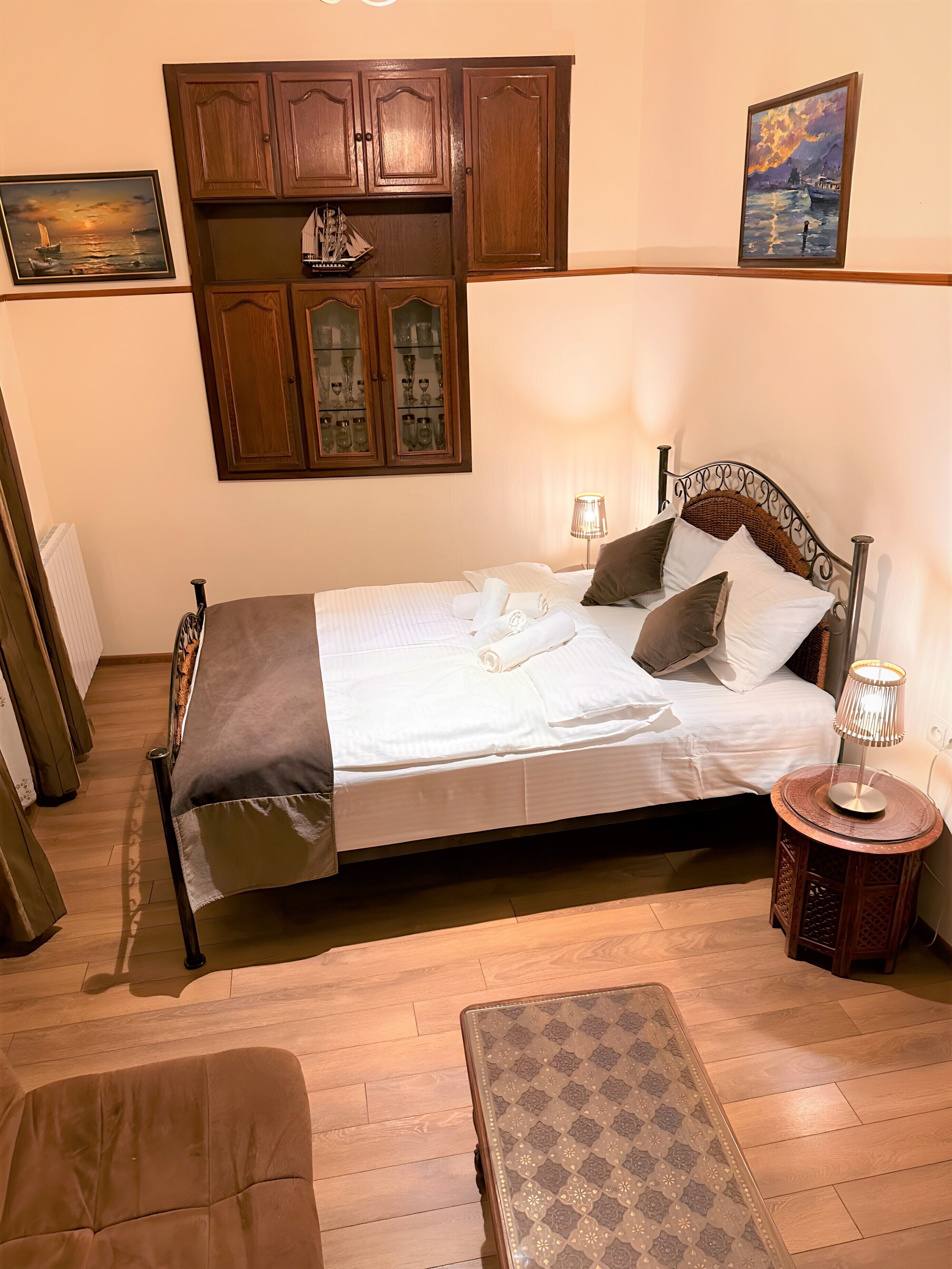 economy double room | 1 bedroom, premium bedding, minibar, in-room safe