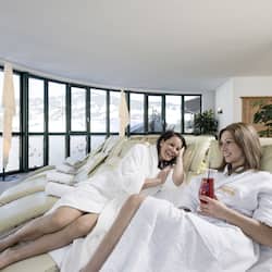 Sauna, vasca idromassaggio, bagno turco, trattamenti per il corpo