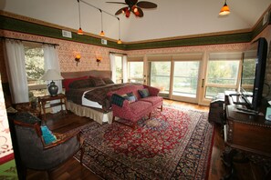 Grand Master Suite | Cortinas opacas, tabla de planchar con plancha, wifi gratis