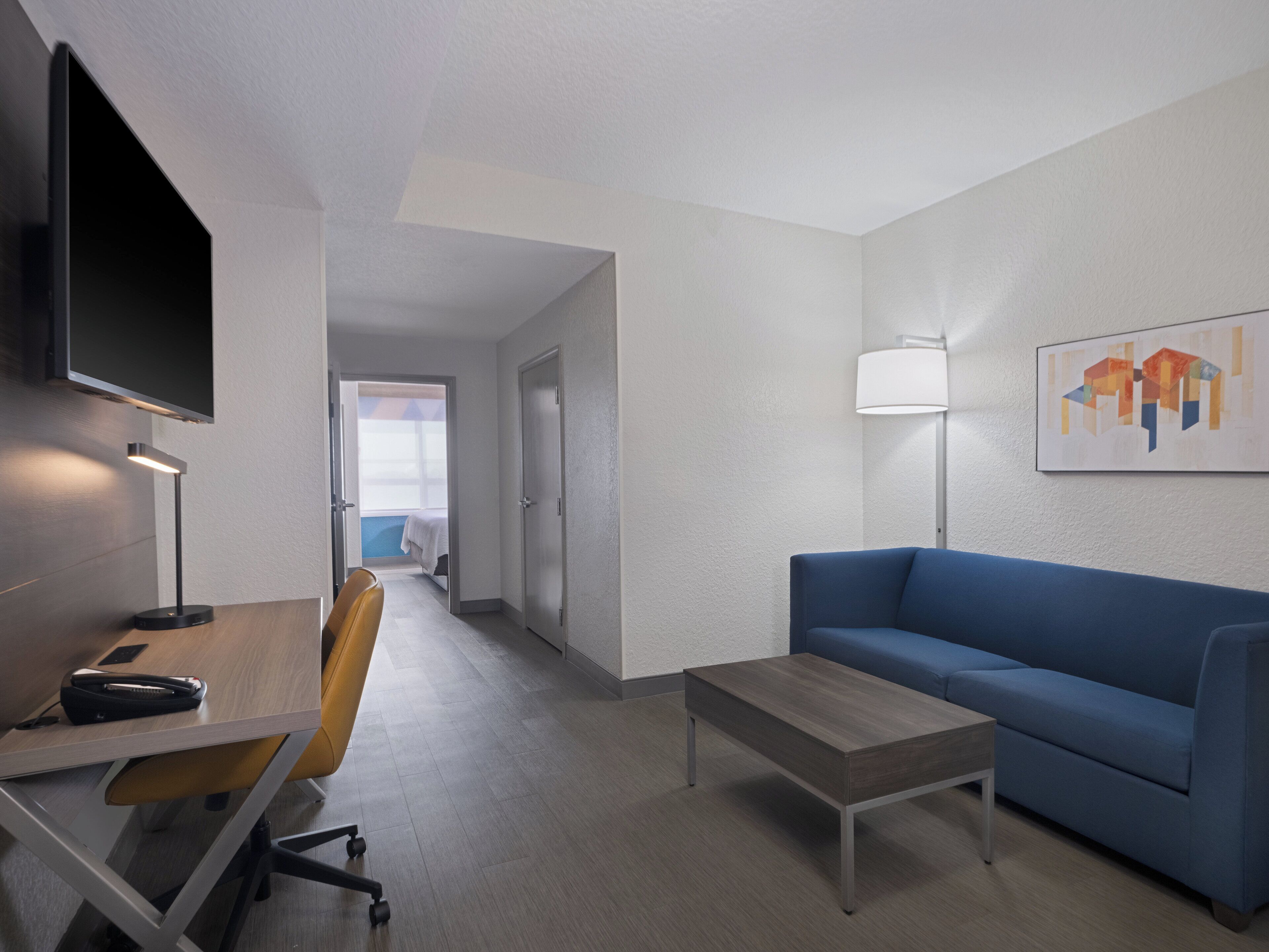 suite, 1 bedroom | 1 bedroom, in-room safe, desk, soundproofing