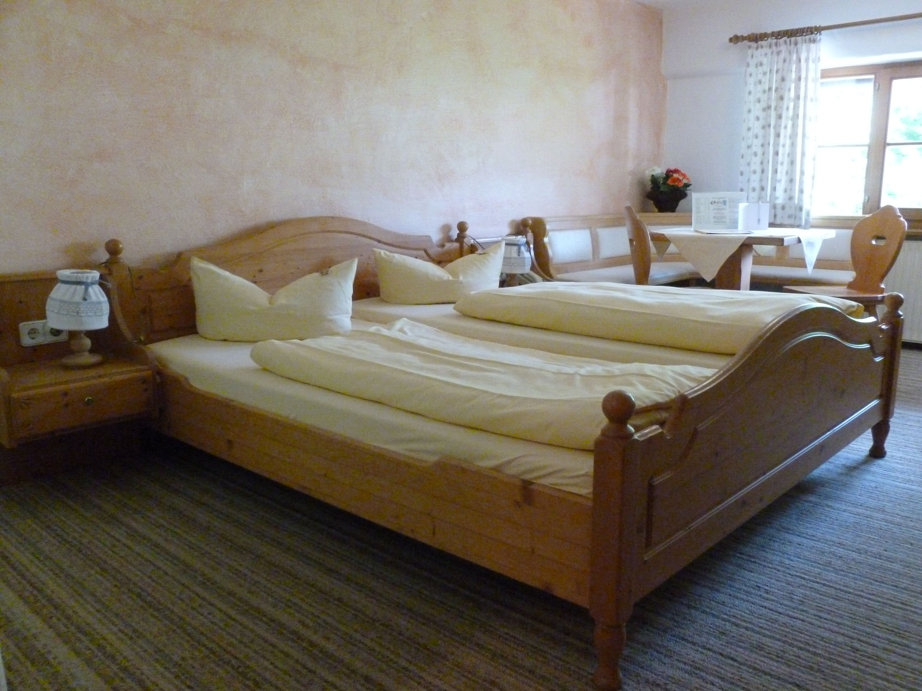 superior single room, 1 single bed | individually decorated, individually furnished, cots/infant beds