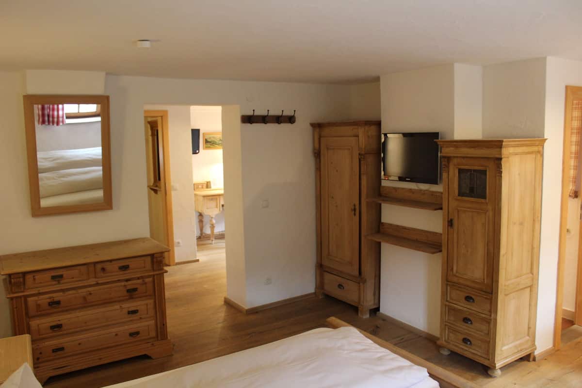 Junior Suite, 1 Double Bed | Individually decorated, individually furnished, cots/infant beds