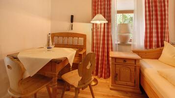 Doppia Deluxe, 1 letto matrimoniale | Con stile personalizzato, con arredamento individuale