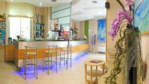 Bar (on property) - Hotel Astor (Pisa)