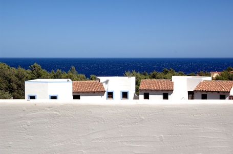 Exterior. Hotel Nuraghe Arvu