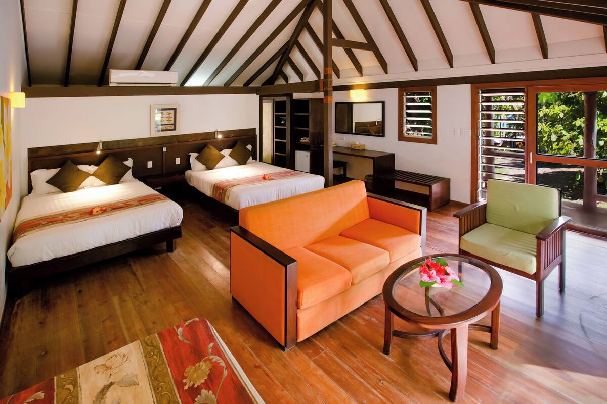 Deluxe Ocean View Bure | Bathroom