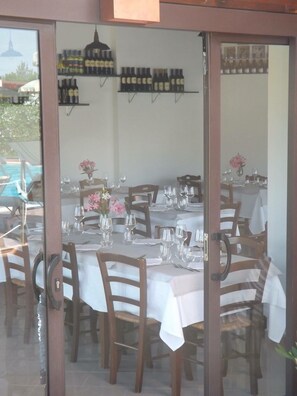 Lunch and dinner served, local cuisine - Al Canto delle Sirene (Terracina)