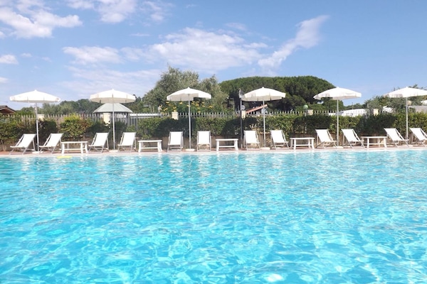 Seasonal outdoor pool