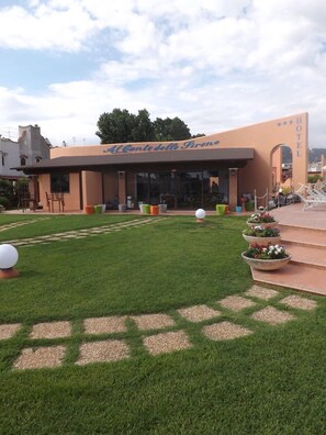 Front of property - Al Canto delle Sirene (Terracina)