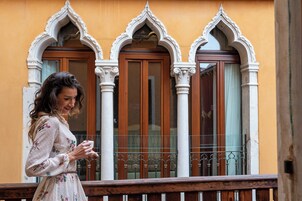 Emotion Junior Suite Canal View and Balcony | Vista dalla camera
