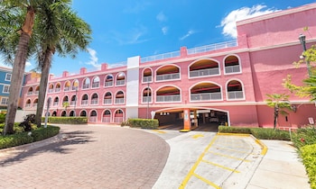 Parking at Mizner Place at Weston Town Center, Fort Lauderdale