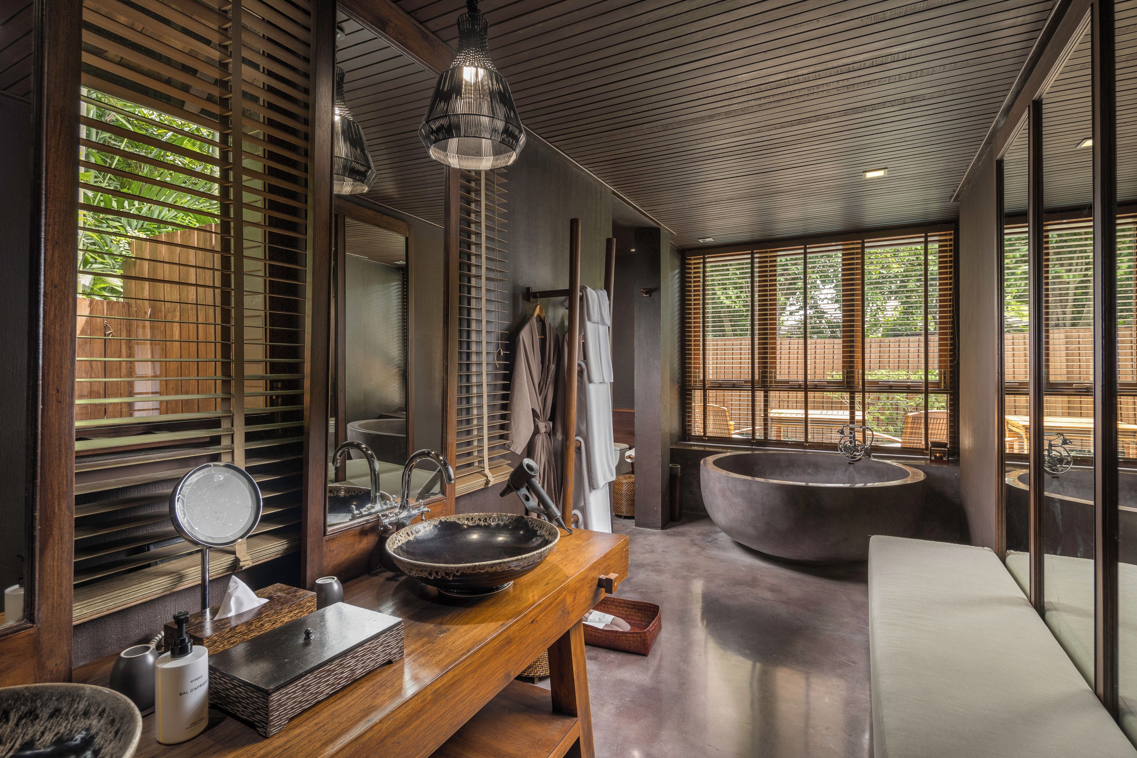 separate bathtub and shower, deep-soaking bathtub, free toiletries