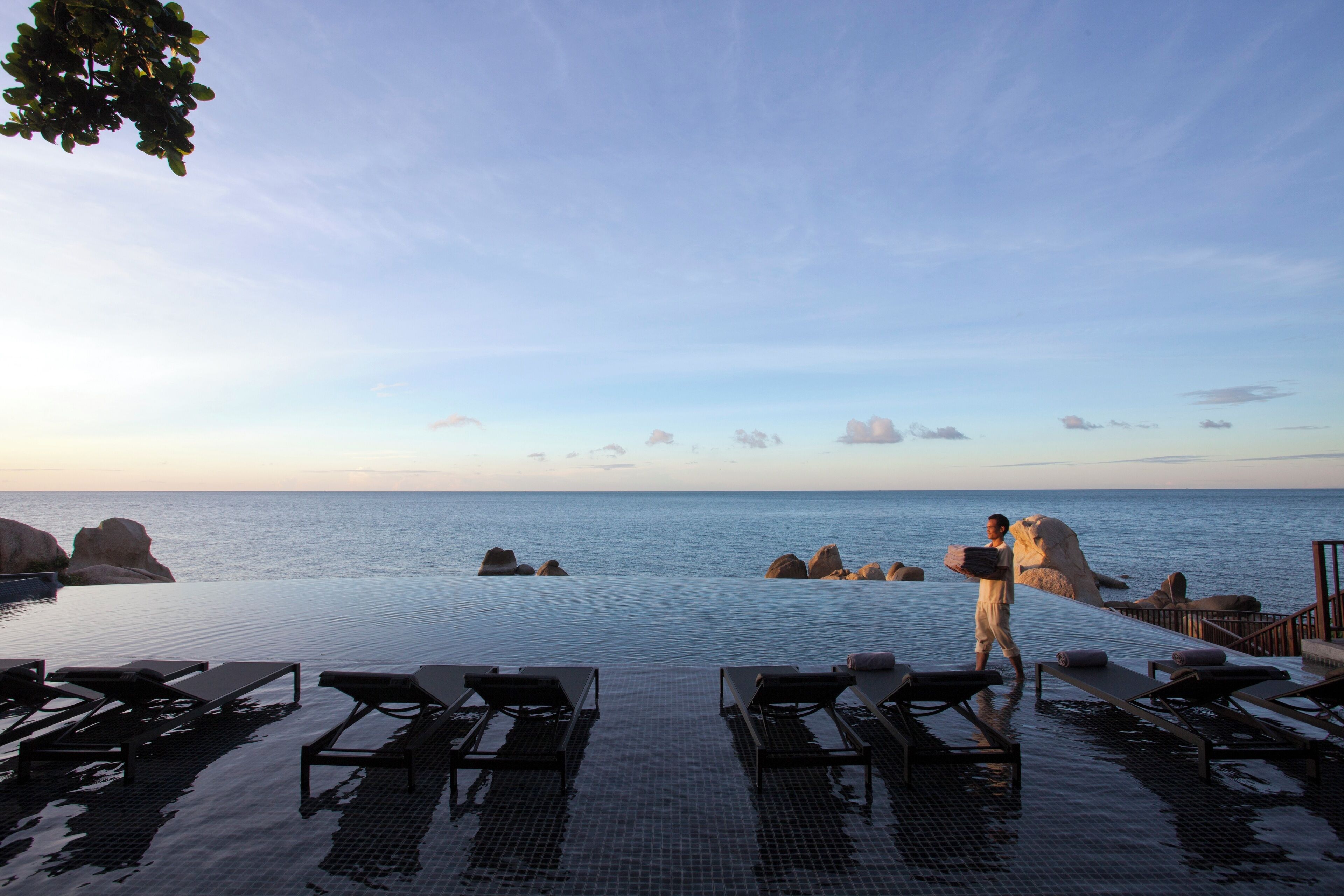 2 outdoor pools, pool umbrellas, pool loungers