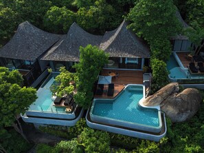 Scenic Ocean View Pool Villa | 高級寢具、羽絨被、Select Comfort 床墊、迷你吧贈品