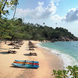 Private beach, sun loungers, beach umbrellas, beach towels